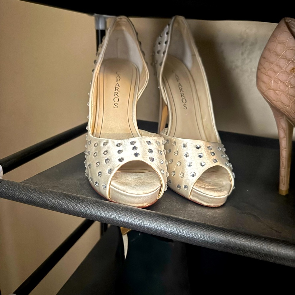 CAPARROS women’s size 7.5 worn once heels